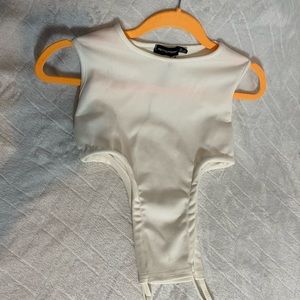 Prettylittlething White Bodysuit size 6